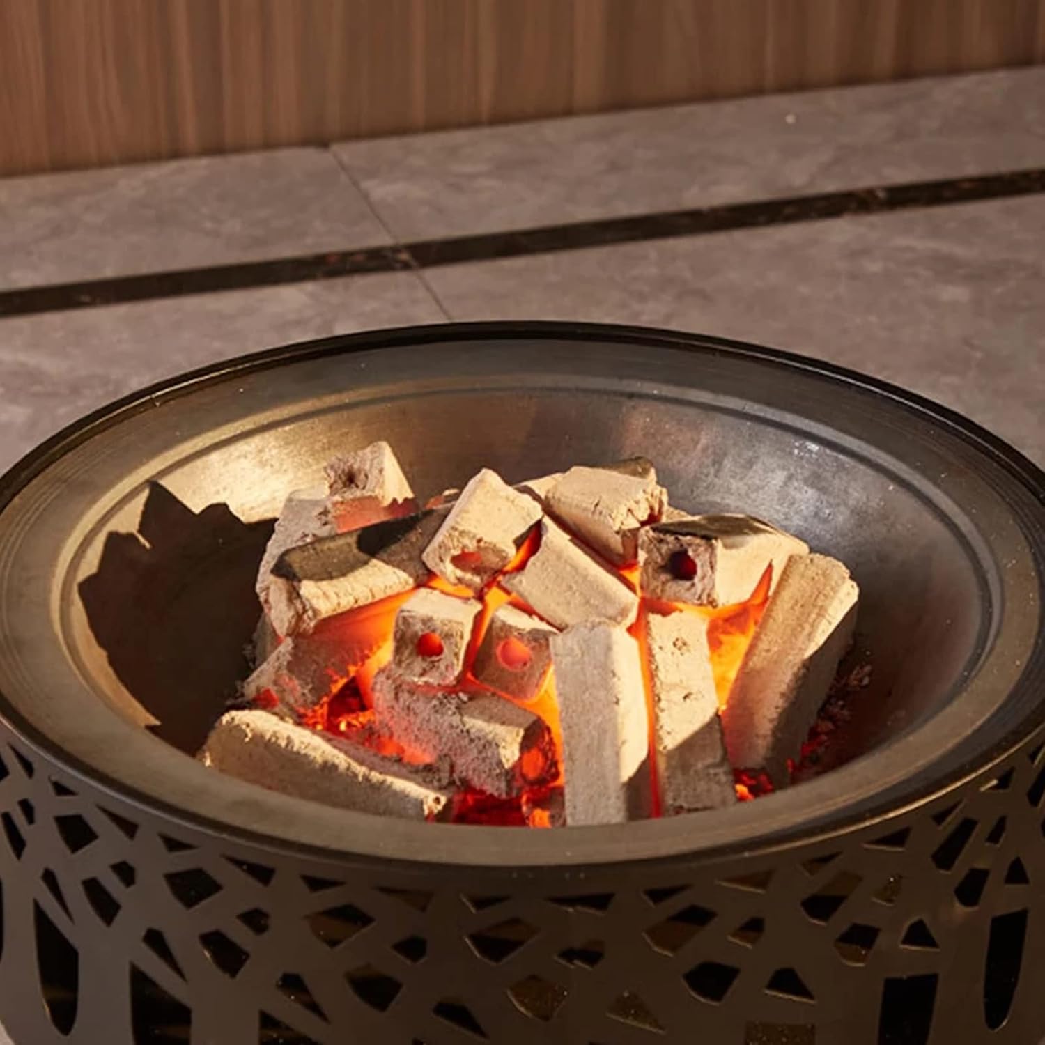 Fire Pit for Garden, Large Fire Pit Brazier with BBQ Grill and Mesh Spark Guard Steel Fire Bowl, for Garden, Patio Outdoor Use