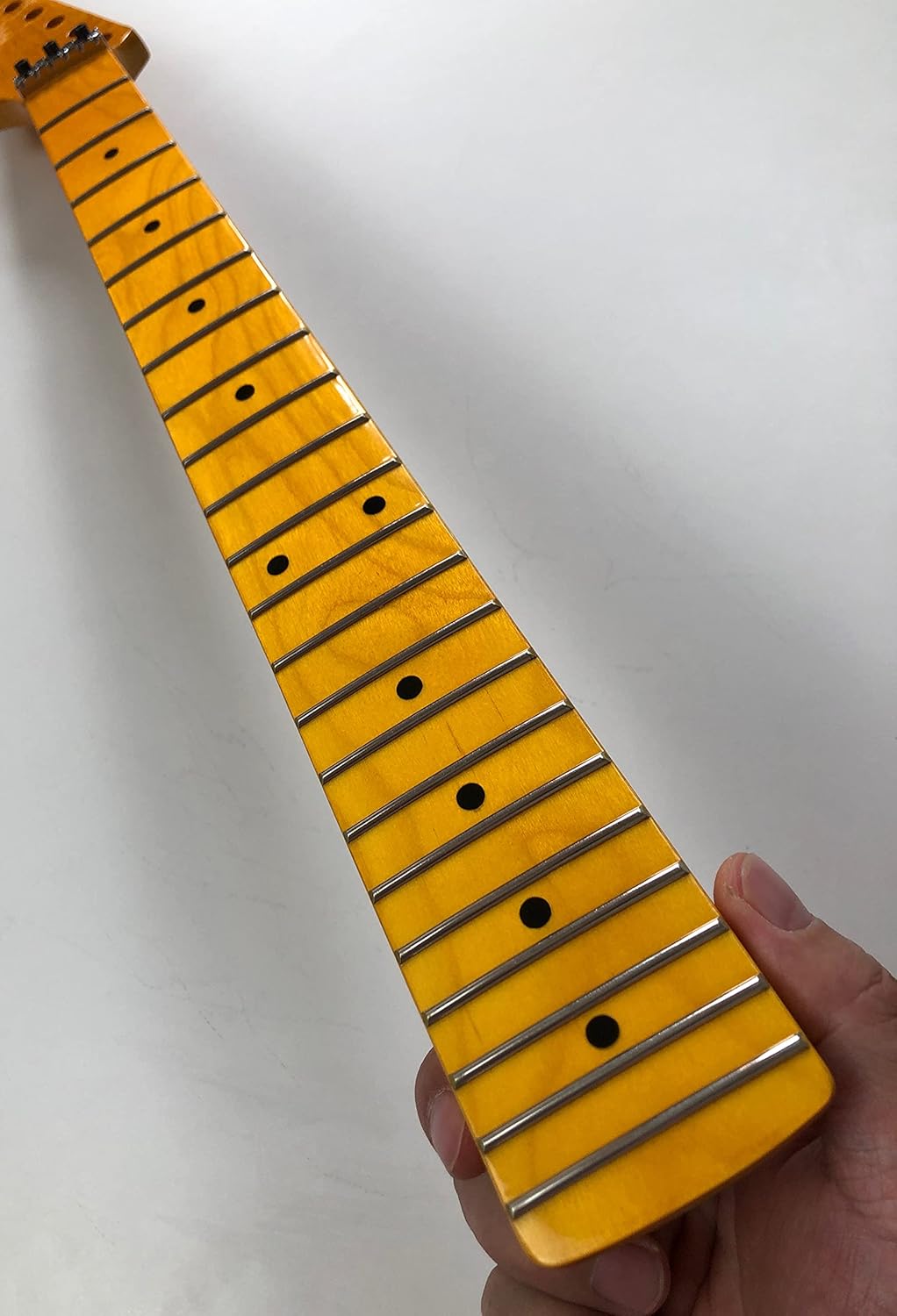 Reverse head Electric guitar Neck 22 frets Maple Fingerboard Dot Inlay Locking Nut Yellow gloss DIY
