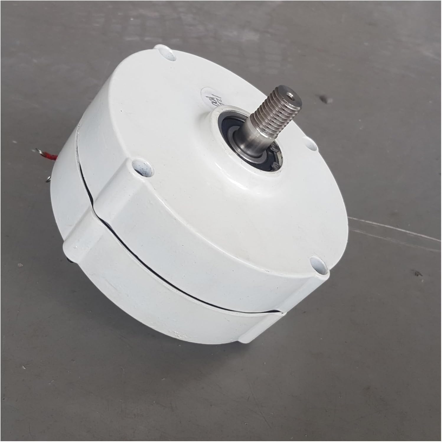 Generators 400W 600W 800W Low Speed 12V 24V 3 Phase Gearless Permanent Magnet AC Alternators for Wind Water Turbine for Home Use for Home, Farm, RVs, Boats(with Base,24V_600W)