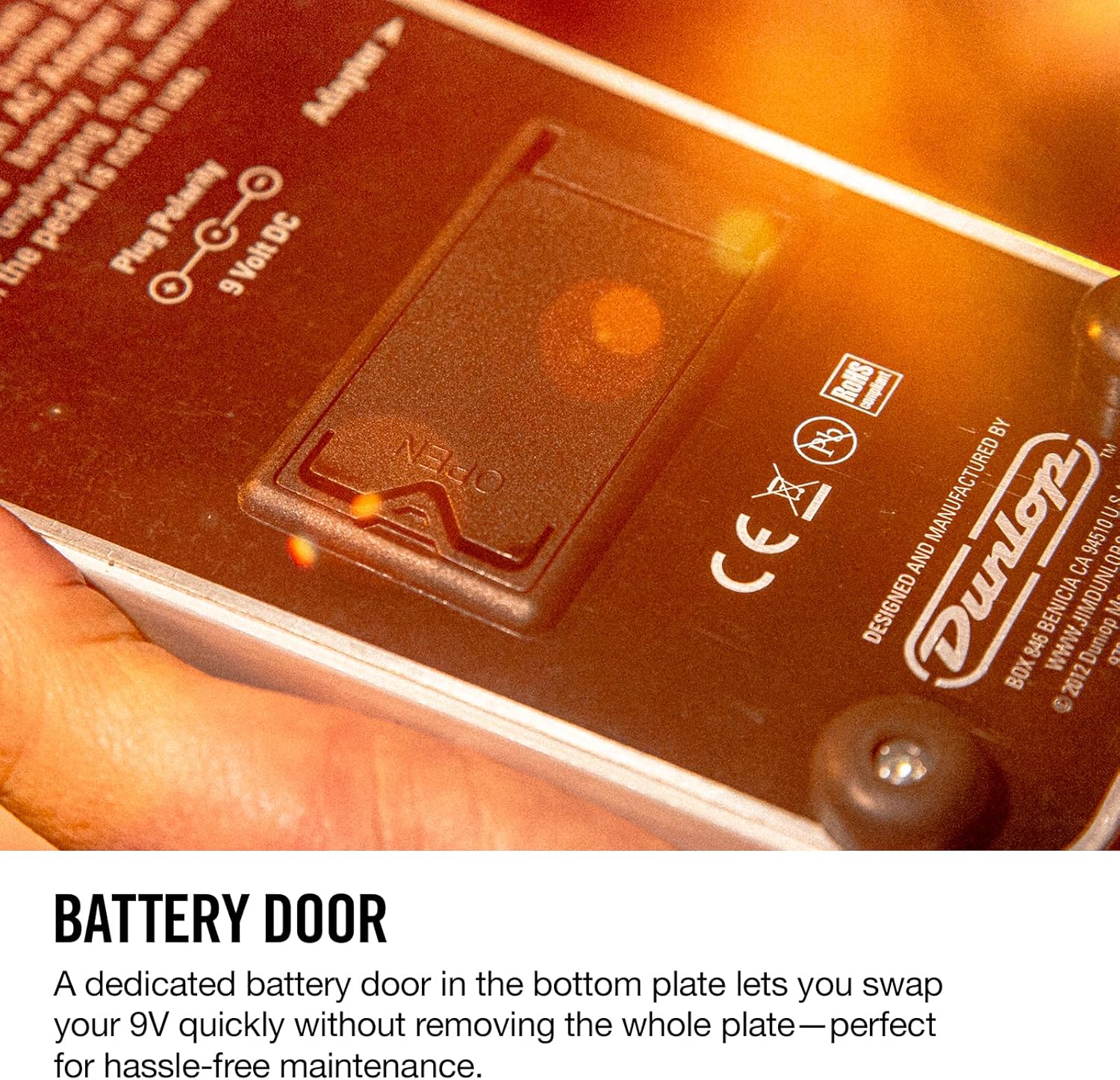 JIM DUNLOP 105Q Cry Baby Bass Wah Guitar Effects Pedal, White