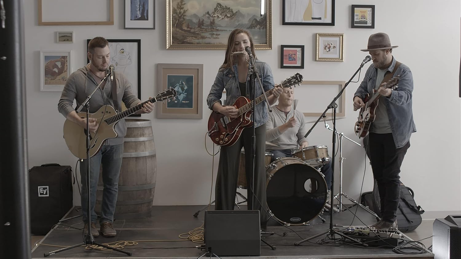 Electro-Voice PXM-12MP 12-Inch 700W Class-D Powered Coaxial Monitor Speaker with Adjustable Subwoofer and GUITARCAB Setting (Black)