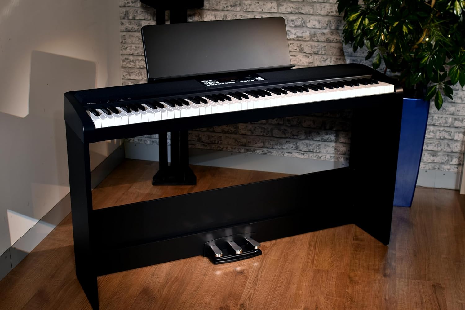Korg XE20SP Digital Ensemble Piano