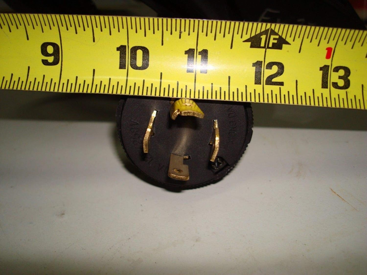 L14-30P Generator 4-Pin Male Plug To L5-30R 3-Prong Female Socket Receptacle Outlet Electric Power Cord Cable Twist Lock Adapter/Converter NEMA FX125V779