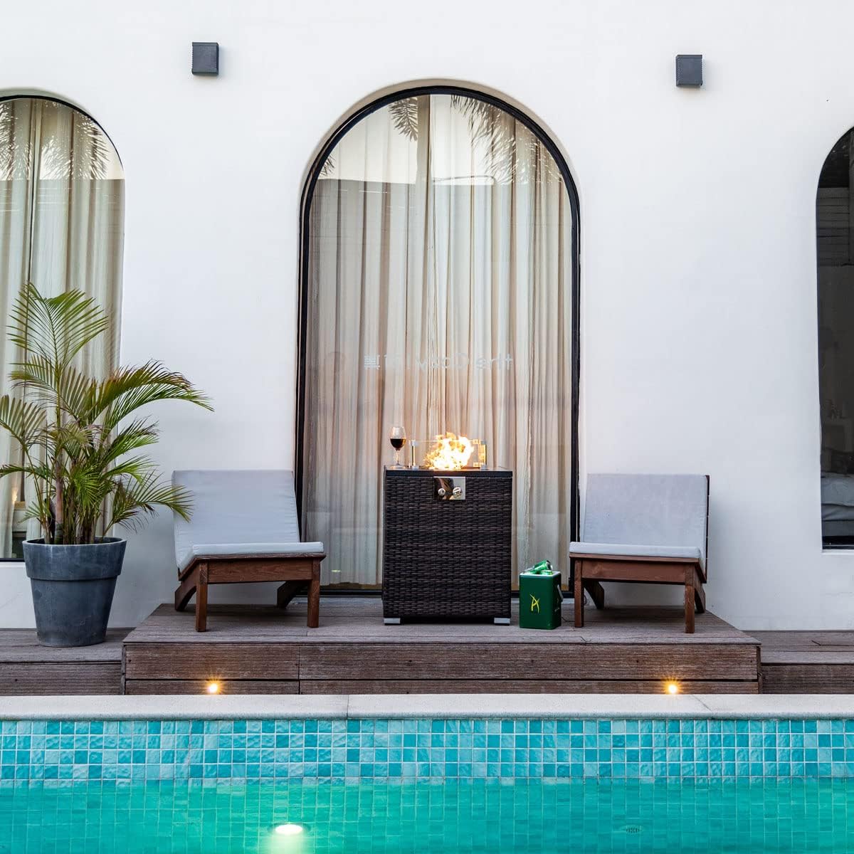 40,000 BTU Outdoor Propane Fire Pit Table with Auto-Ignition - Tempered Glass Wind Guard, Marble Tile Surface, Mixed-Color Fire Glass Rocks & Weather-Resistant Brown PE Rattan