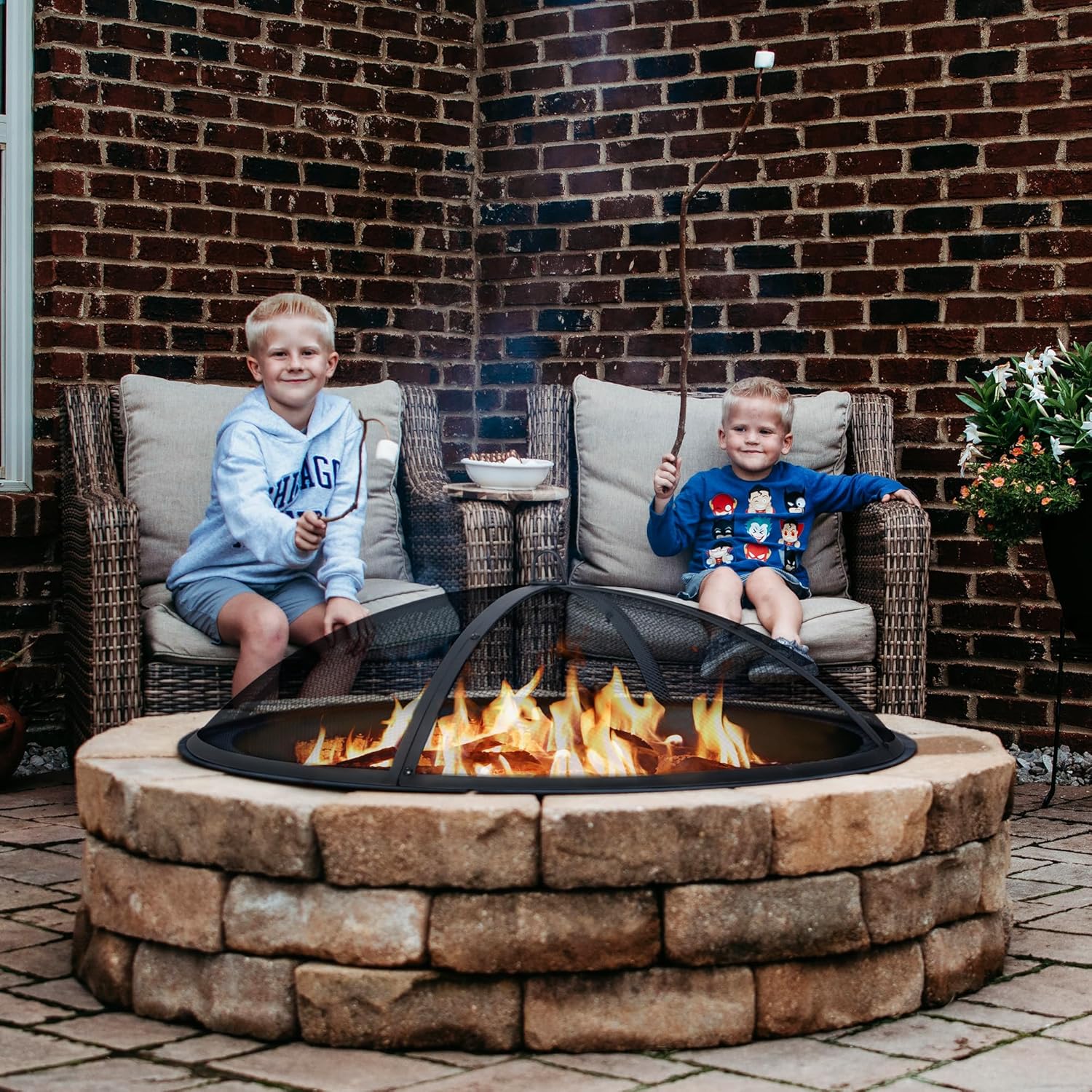 SUNCREAT Spark Screen, Fire Pit Screen 36 Inch Round with Handle, Heavy Duty Mesh Cover Fire Pit Lid for Outdoor, Patio, Backyard, Camping, Beach, Poker Not Included, 36 Inch