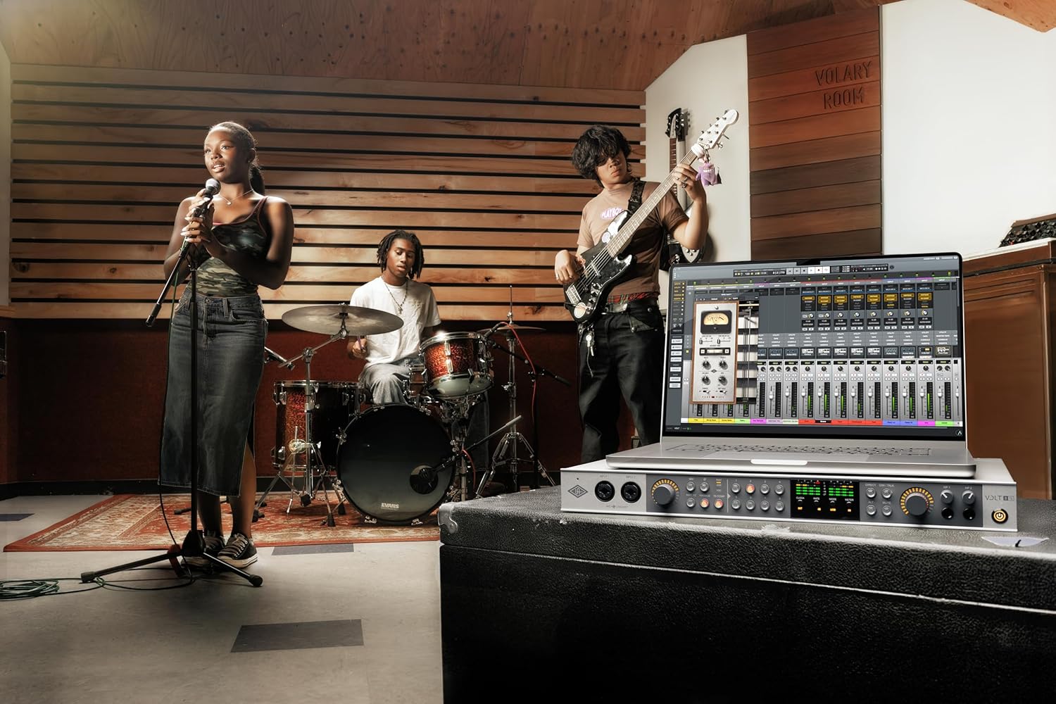 Universal Audio Volt 876 24x28 USB Audio Interface