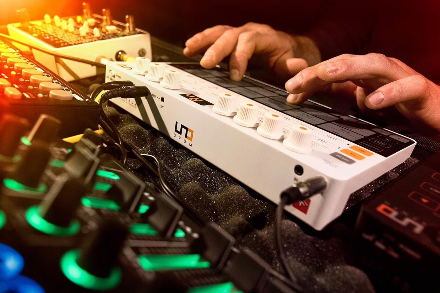 IK Multimedia UNO Drum analog and digital drum machine with 6 analog voices, 64-Step Sequencer, USB and 2.5mm MIDI, 100 pattern presets, battery-powered and portable