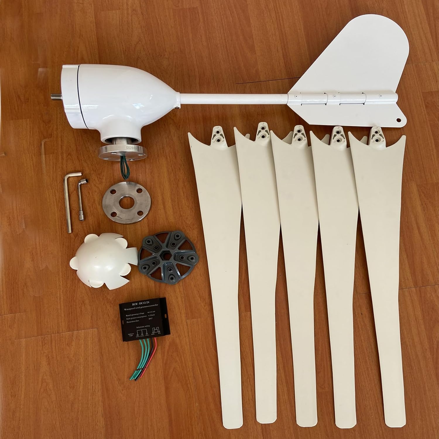 Low Noise 500W-800W Vertical Wind Turbine, 12V-220V Household and Efficient Solar Cell System 5 Blade Wind Power Generator Kit(White)