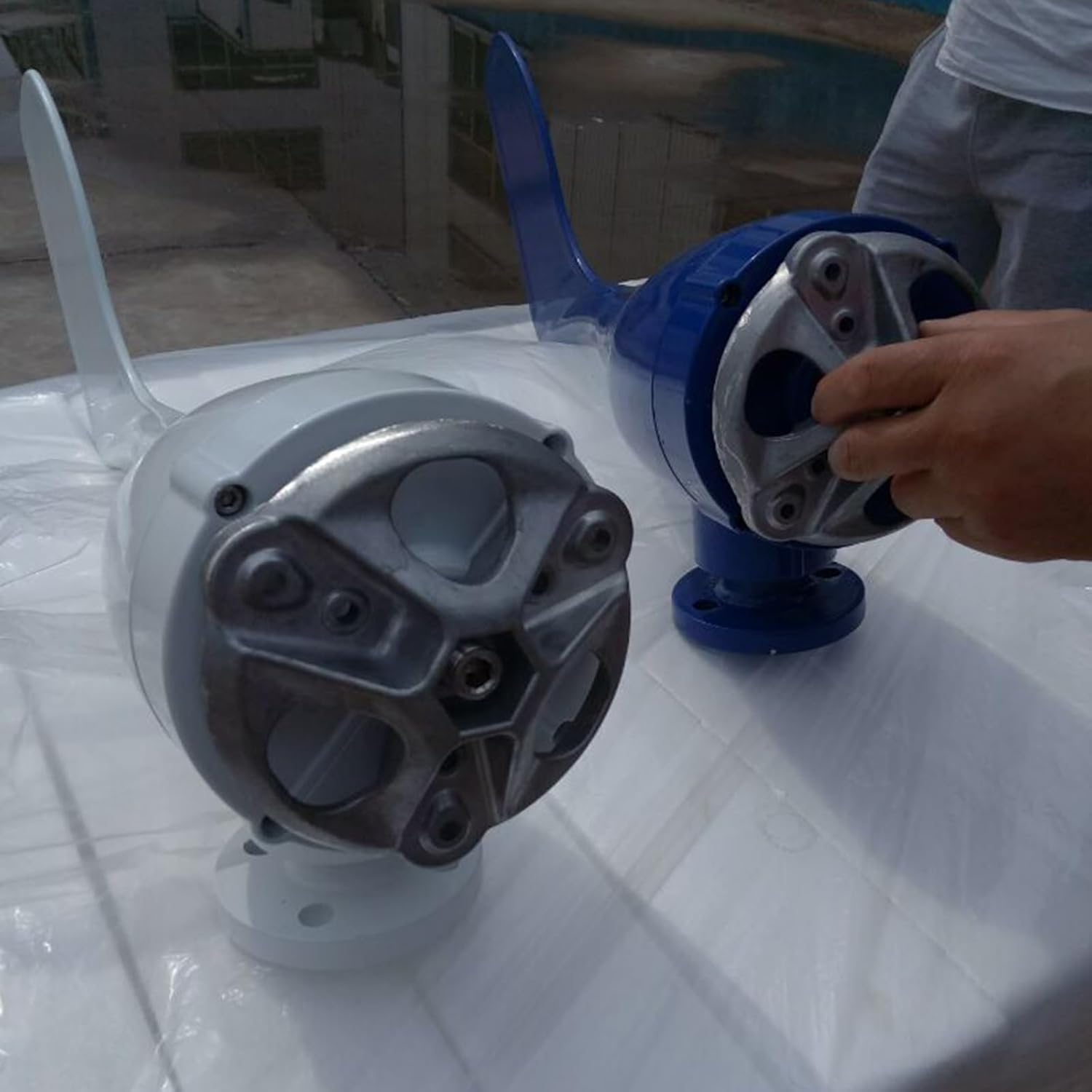 135mm Small Horizontal Wind Turbine Kit, 3/5/6 Blades Hub and Cover, DIY Windmill Accessories with Screw and Nut, Car Power Inverter Compatible(6 Wheel hub)