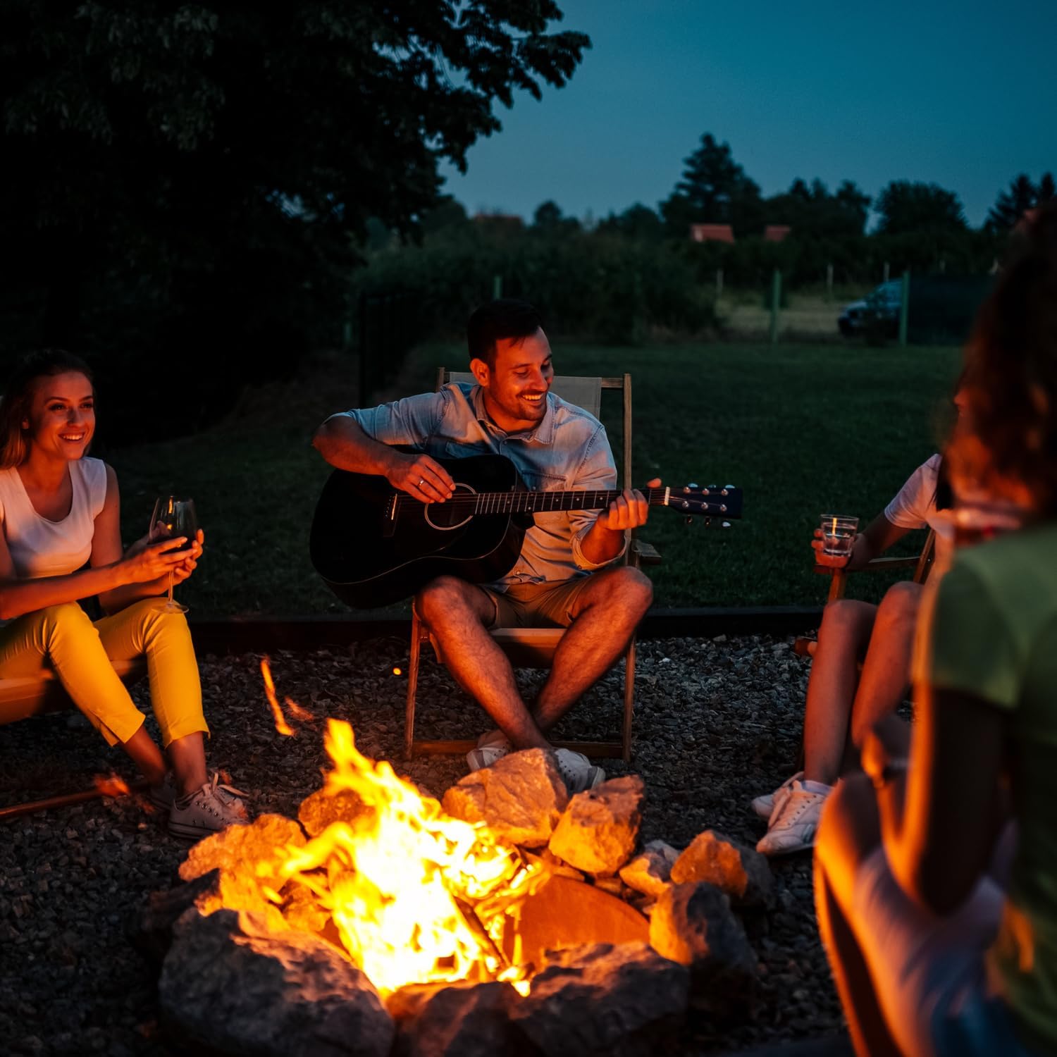 B&B Charcoal Piñon Mini Logs – 0.65 cu. ft. Pack, 18 lbs of 100% Natural Piñon Pine Firewood for Fire Pits, Fireplaces, Chimineas & Campfires – Long Burning, Aromatic, Clean-Burning Logs (2 Pack)