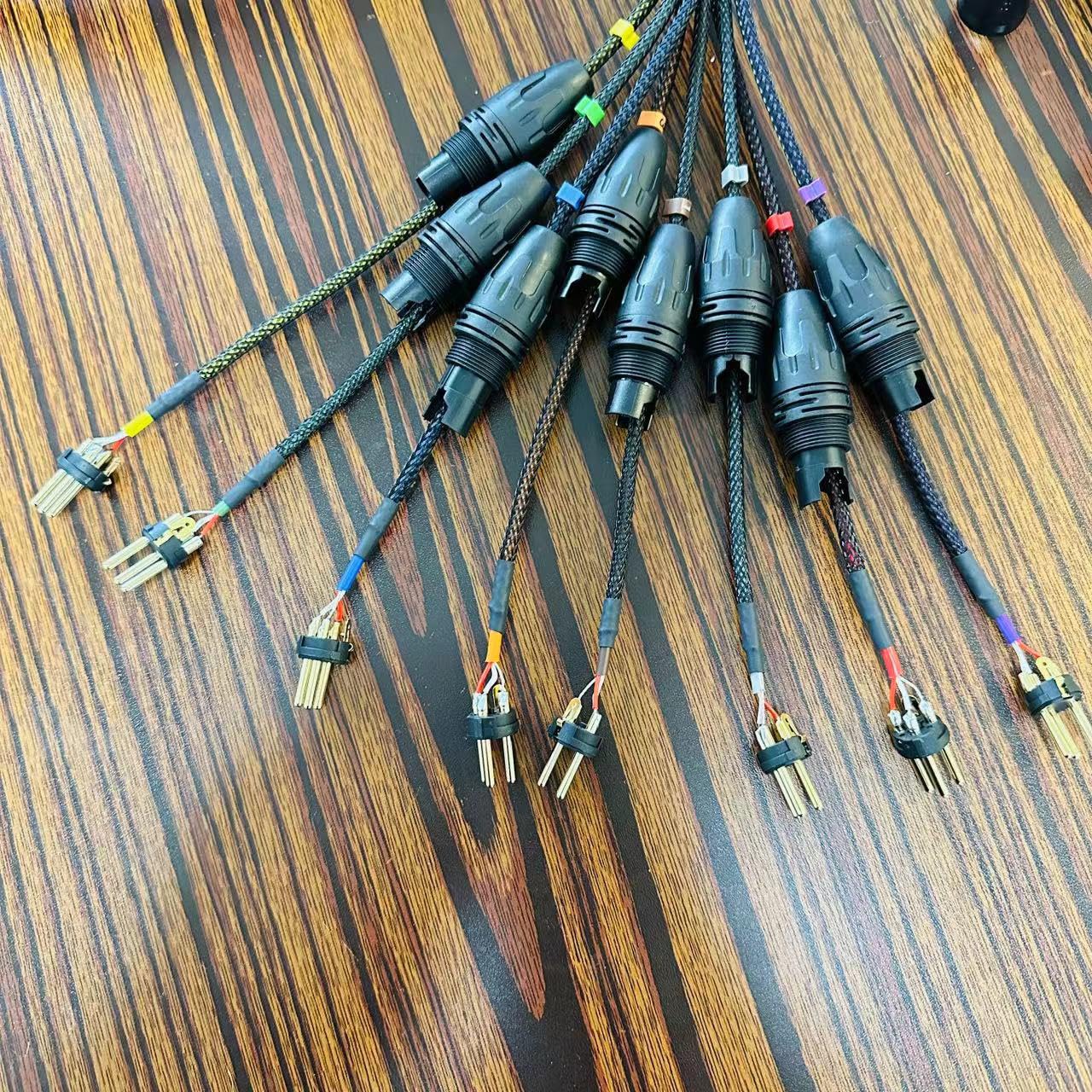 6.56ft DB25 Male to XLR Female Snake Cable, DB25 Male to 8 Channel XLR 3Pin Female Balanced Snake Cable D-Sub Highly Shield Analog Audio PVC SnakeCable Patch Bay Interface Modular Wire 2Meter