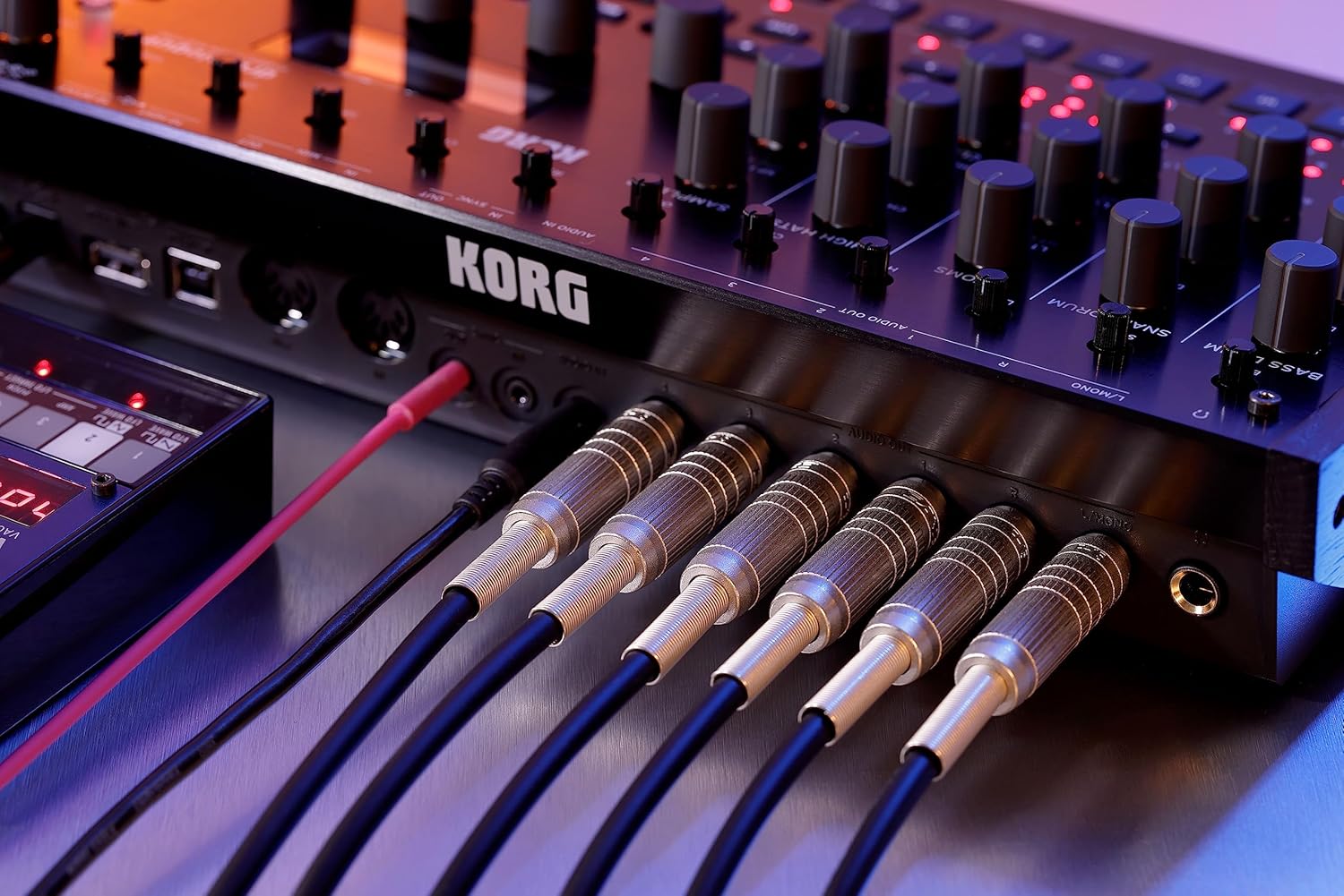 KORG drumlogue Hybrid Drum Machine (DRUMLOGUE)