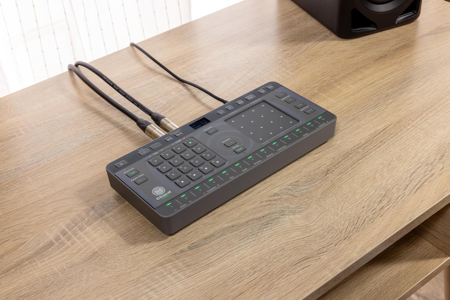 Alpha Theta Chordcat 8-Track groovebox