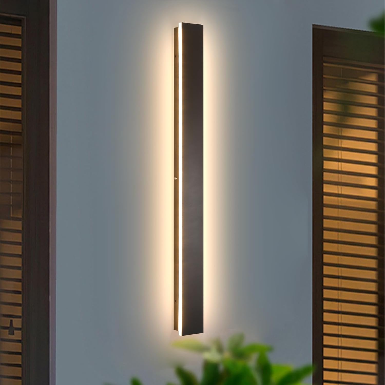 Outdoor Wall Lights Exterior,31.5inch Black Outdoor Light Fixtures Wall Mount,3000k Waterproof Modern Porch Lights Wall Sconce,Long LED Linear Outside Lighting for Garage,Courtyard
