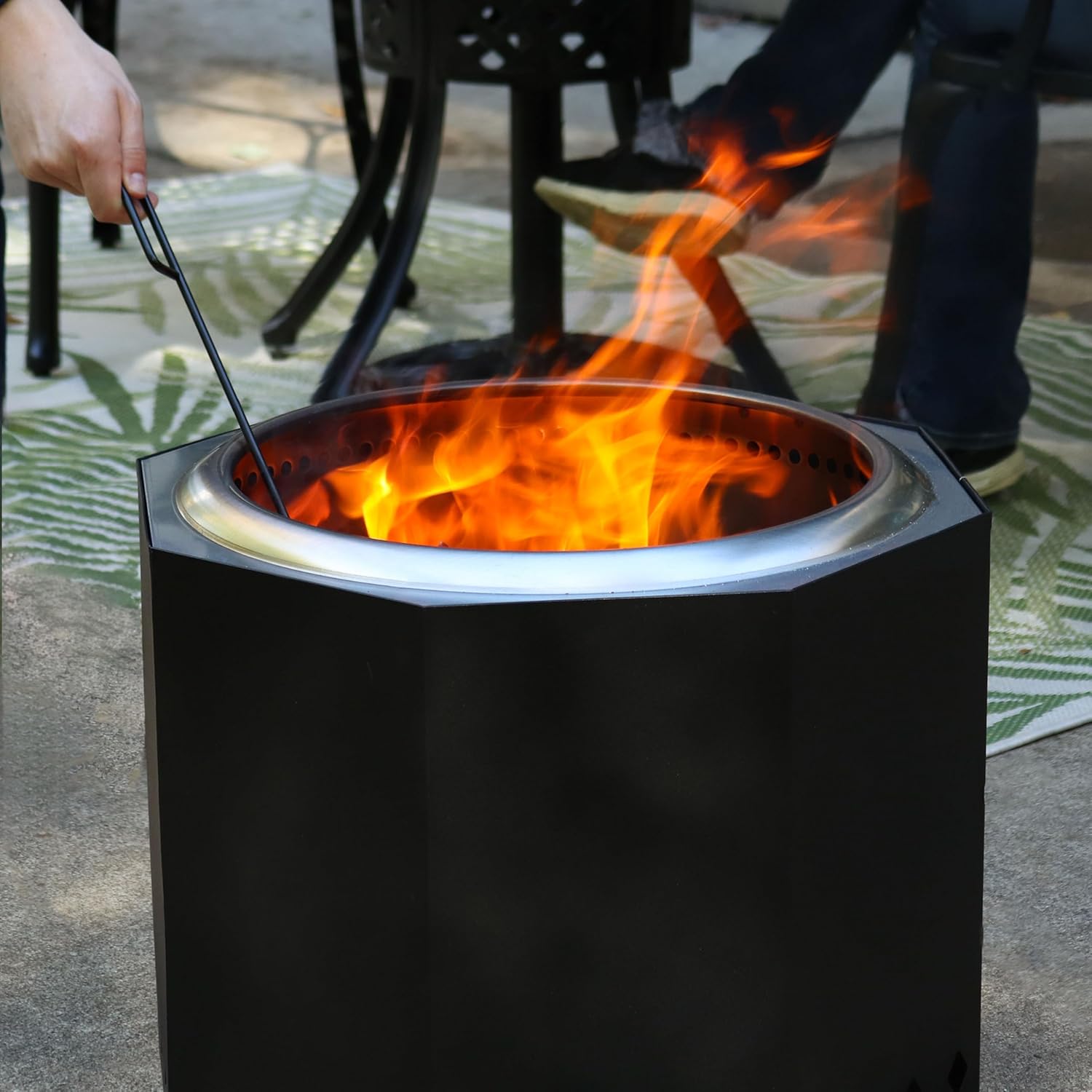 Sunnydaze Wood-Burning Smokeless Fire Pit with Log Poker - Stainless Steel Smokeless Fire Pit for The Backyard - Black - 21.5-Inch