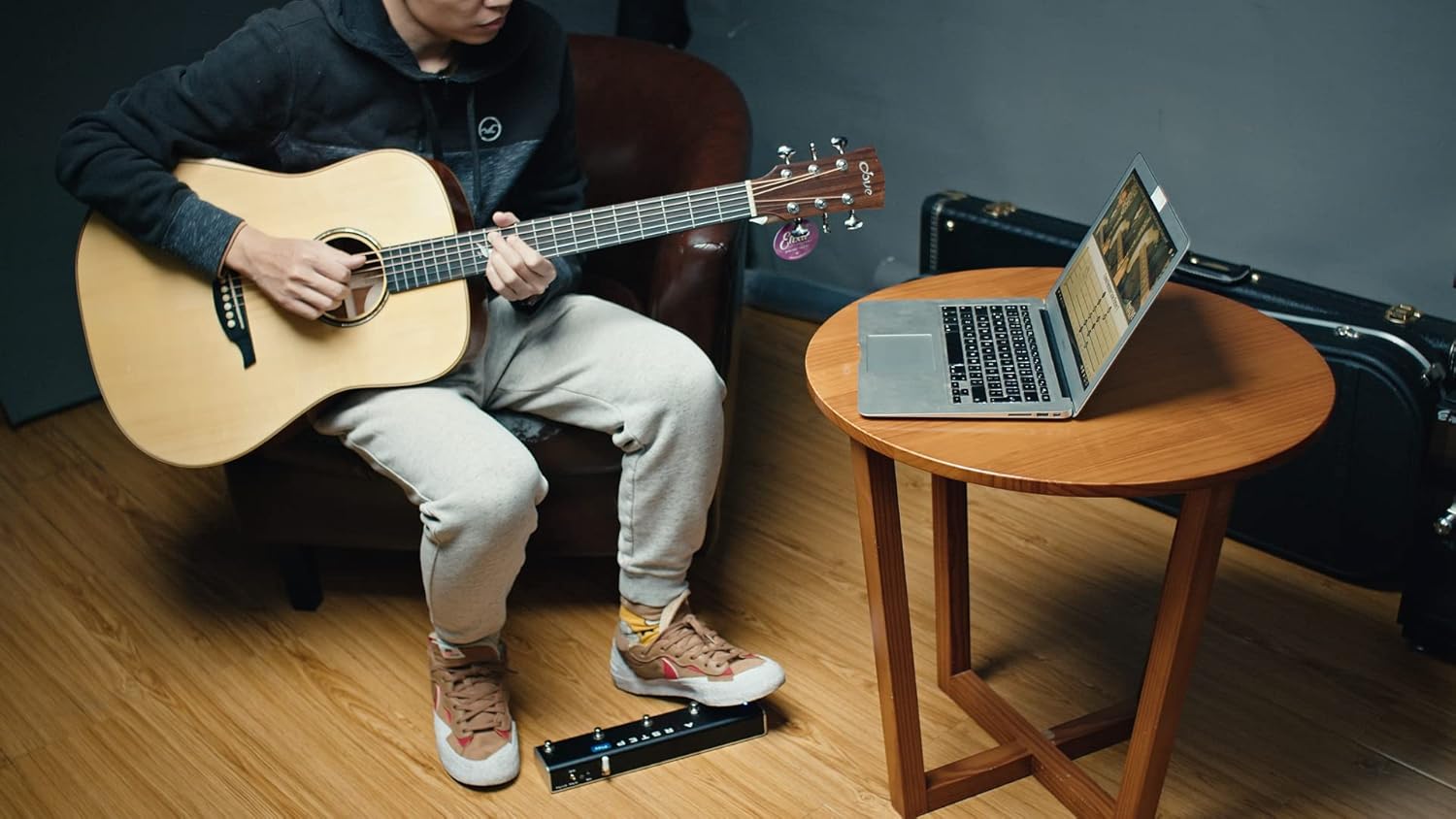 XSONIC Airstep Play Online Video & Audio Hands-free Controller for YouTube, Mp3 etc. of Playback, Loop, Speed, Pitch Control on Android, iOS, Mac and PC