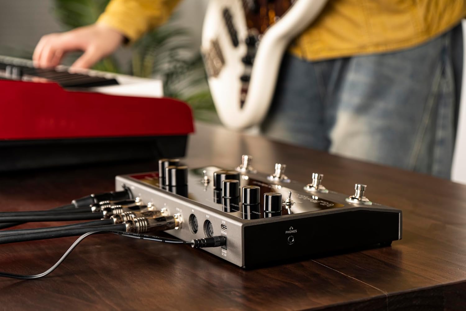 Valeton VLP-400 Multi-Track Sampler with 4 Footswitches - Two Full-Featured Loopers, Drum Machine and Hotone Dual Footswitch Pedal Momentary 2-Way Pedal Foot Switch Controller Ampero Switch bundle