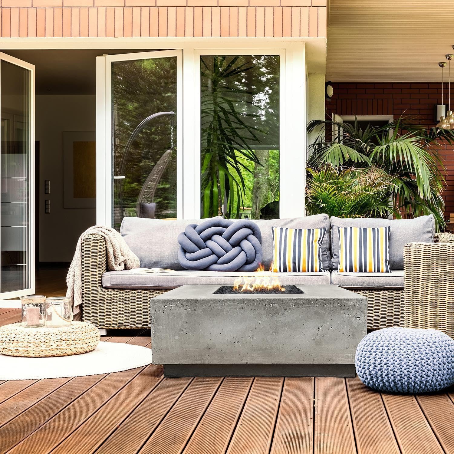 Lakeview Outdoor Designs Cascata Bay 2 36 Inch Square GFRC Concrete Propane Fire Pit Table in Coastal