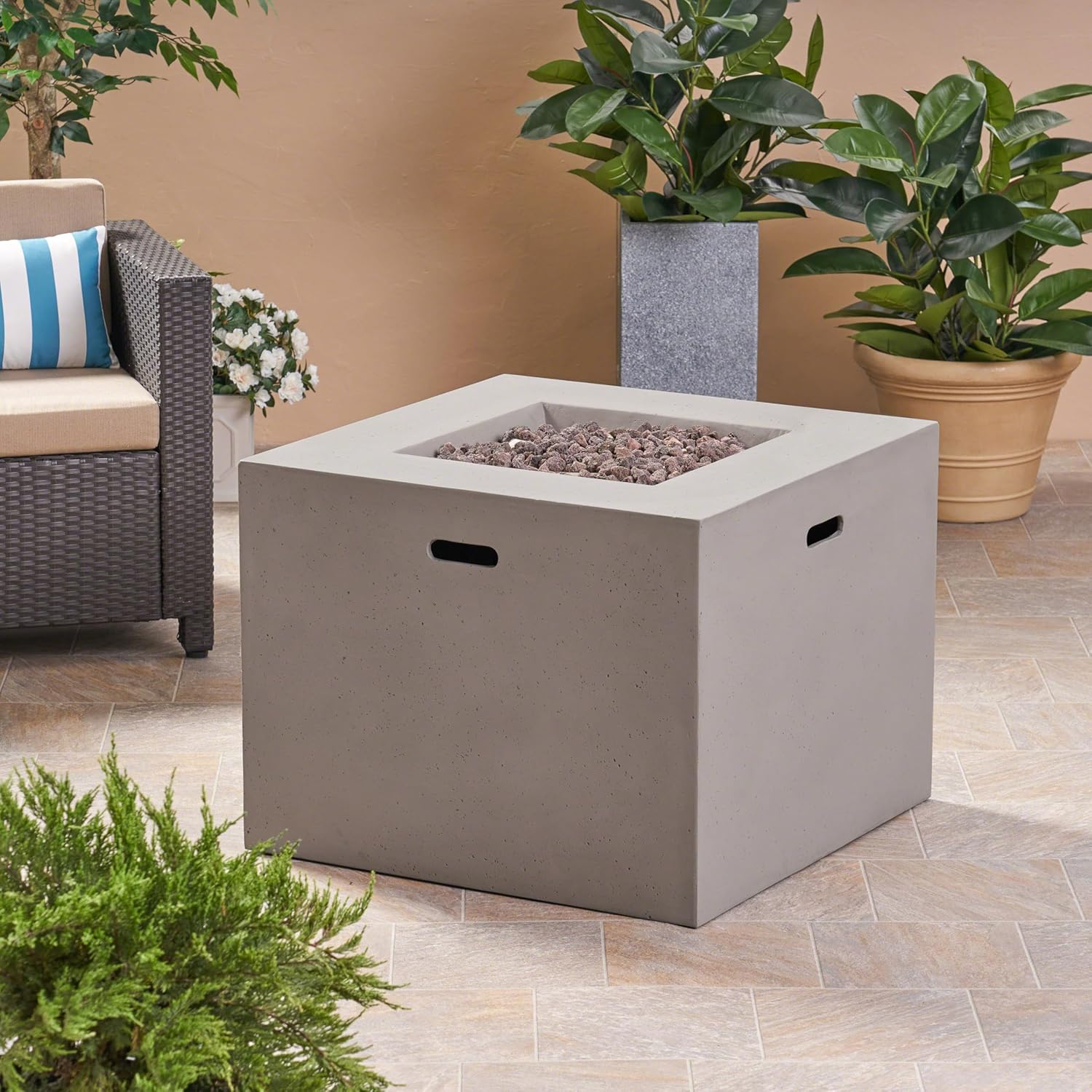 31 Inches Square Fire Pit, 40,000 Btu Outdoor Propane Fire Table, Modern Light Grey Design, Patio, Deck, Backyard Gatherings (1 Doors)