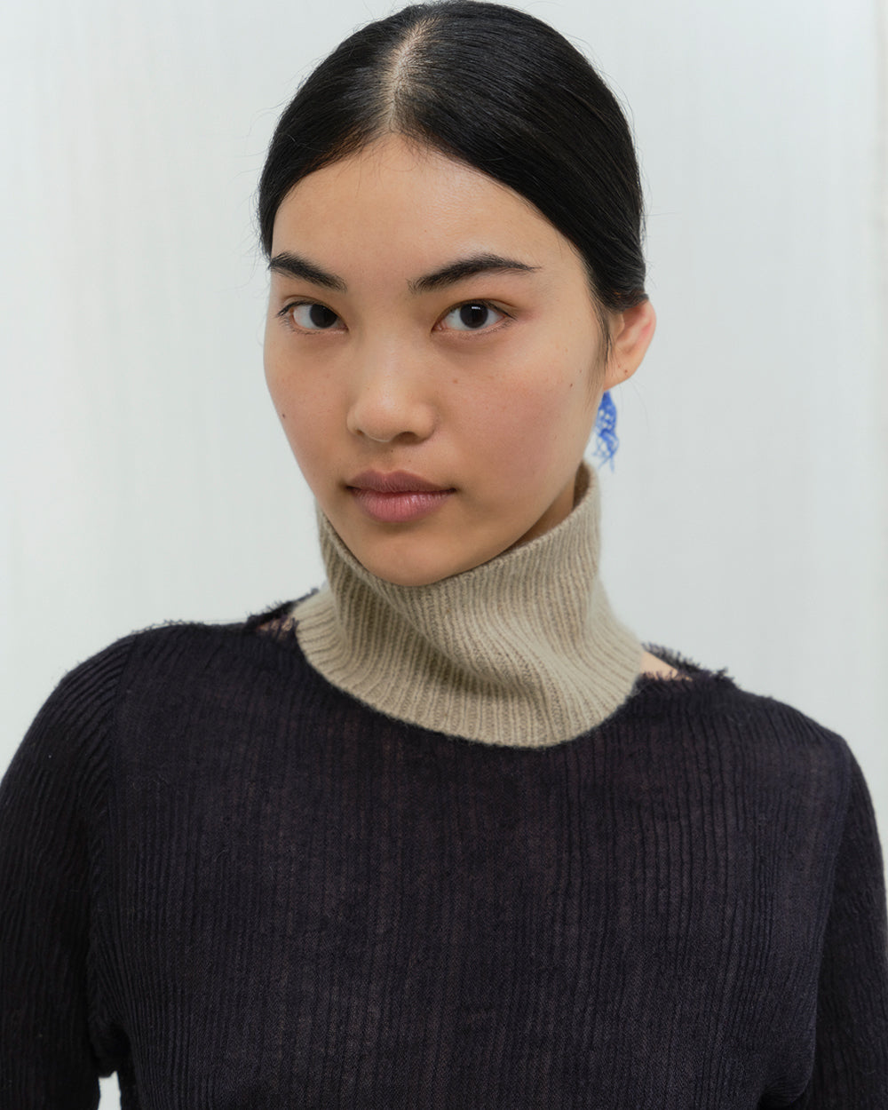 Ribbed Neck Piece